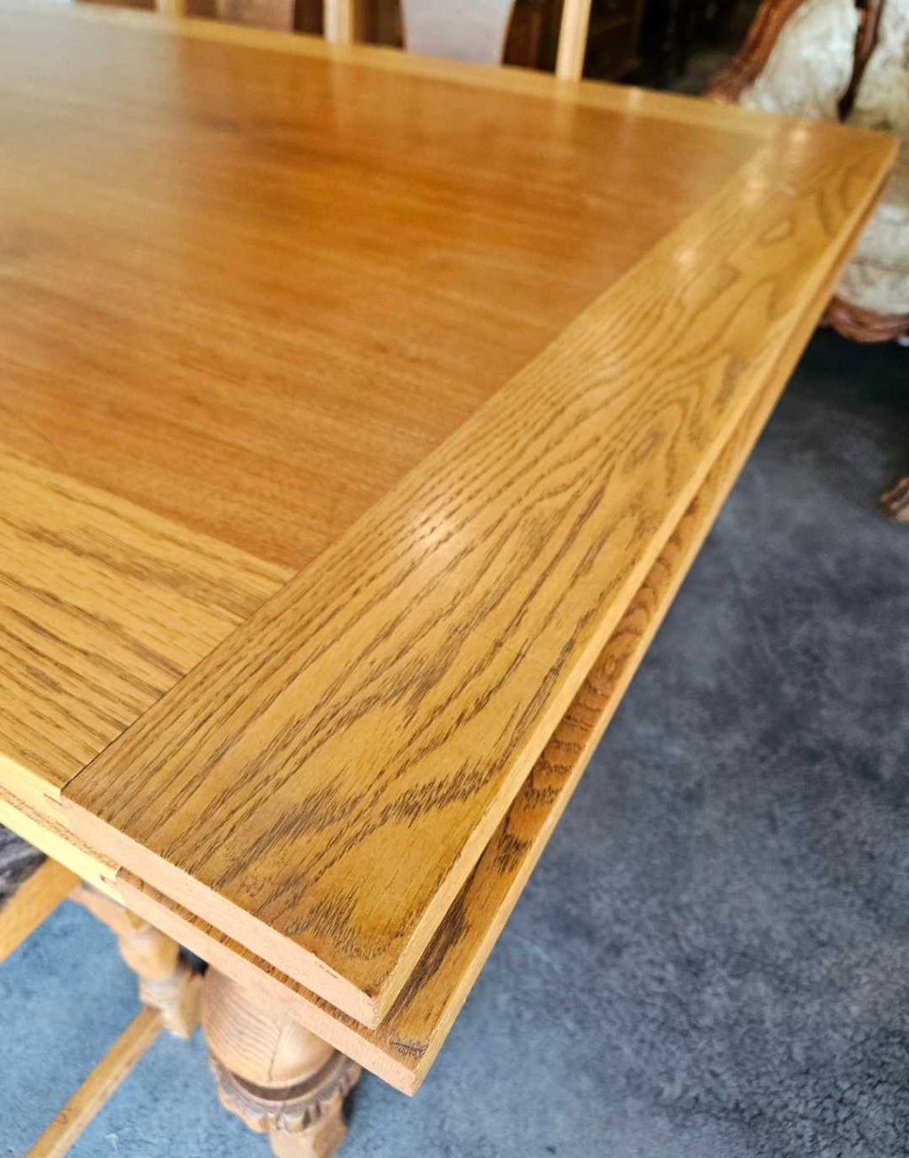 Dining Table with 6 Chairs