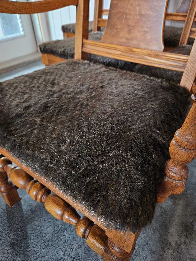 Dining Table with 6 Chairs