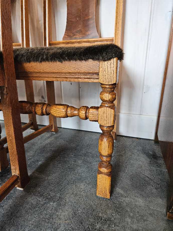 Dining Table with 6 Chairs