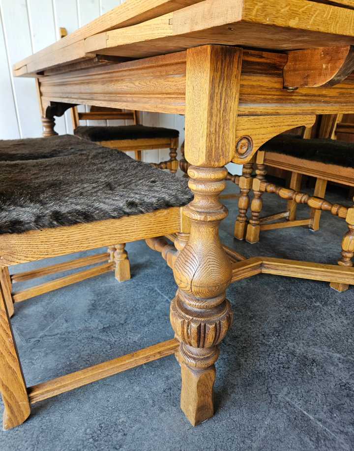 Dining Table with 6 Chairs