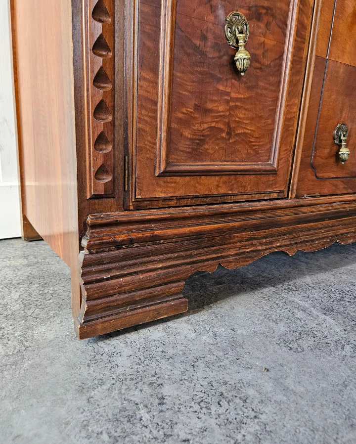 Buffet Cabinet