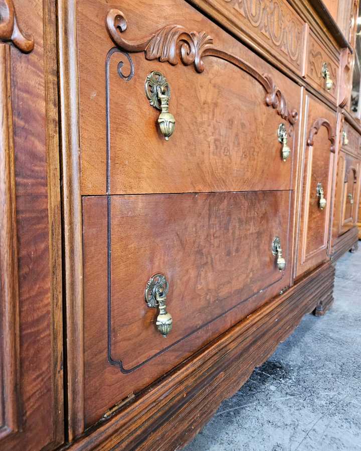 Buffet Cabinet