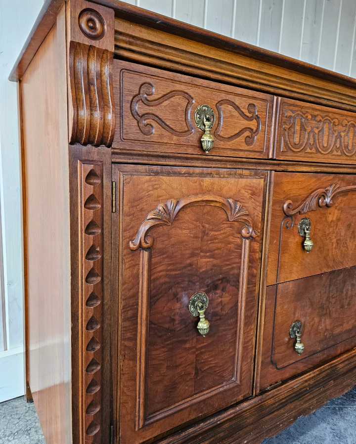 Buffet Cabinet