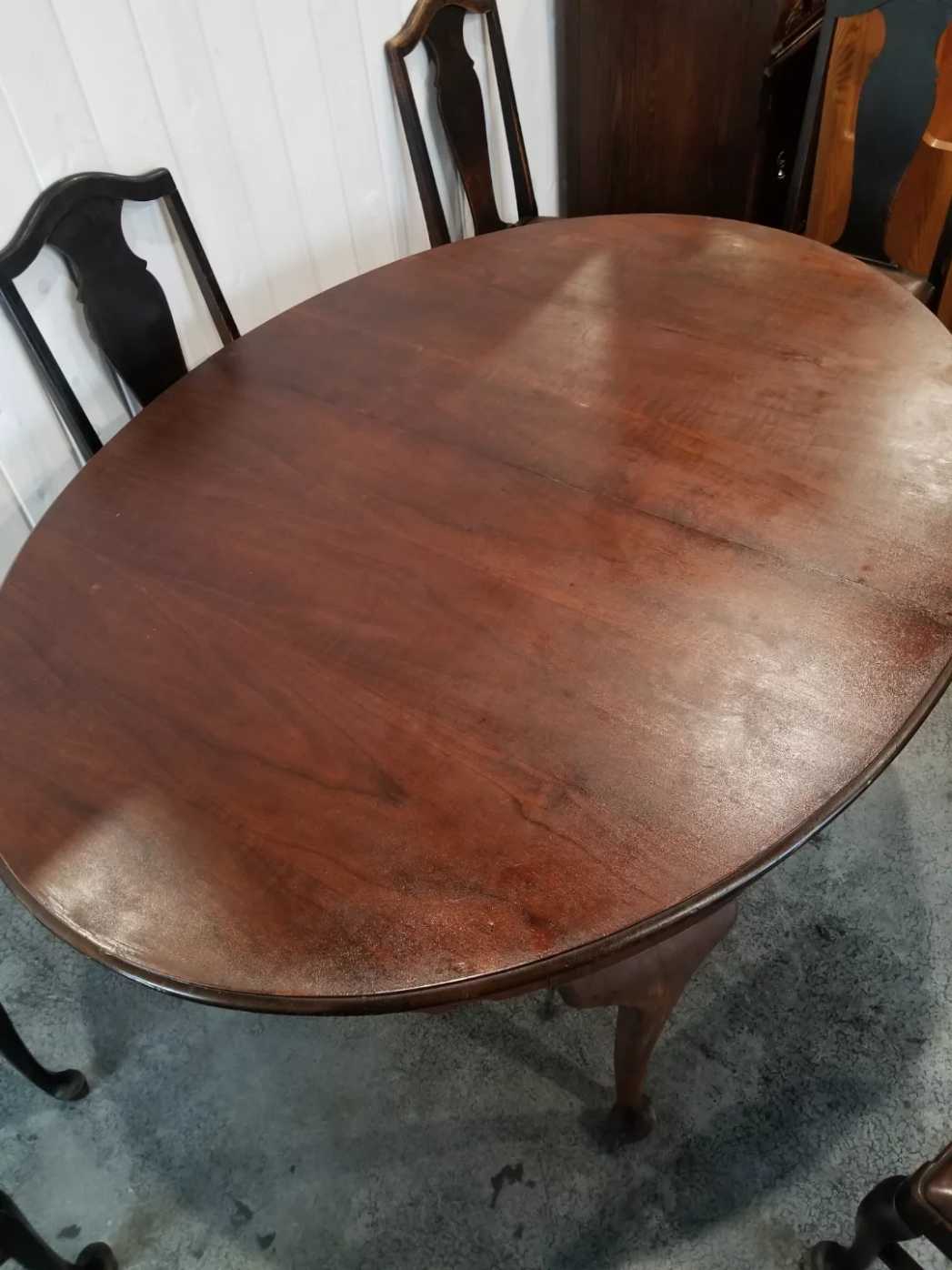 Oval Dining Table