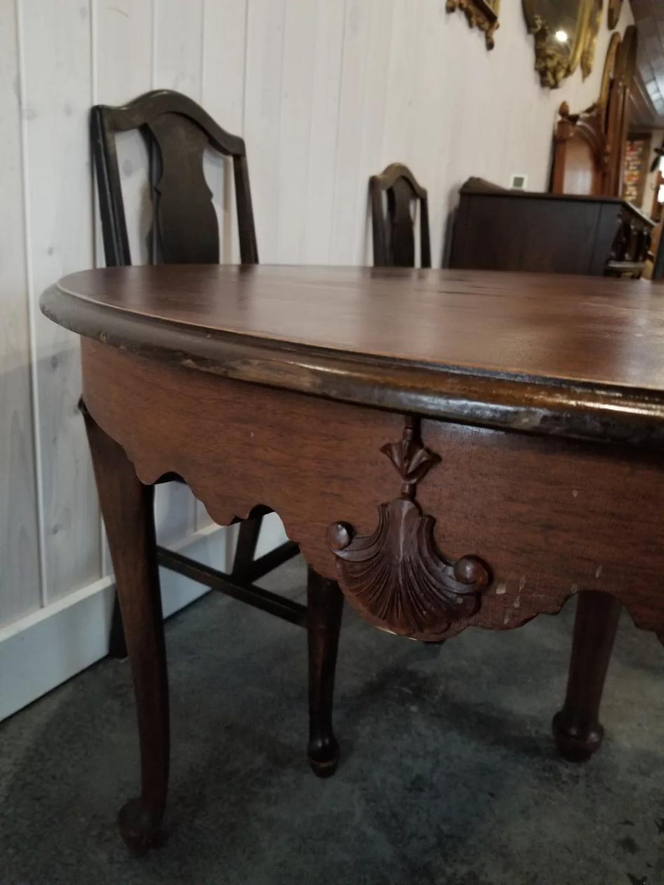 Oval Dining Table