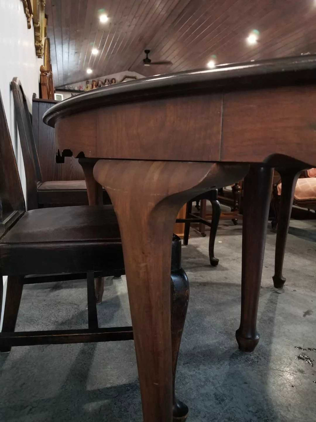 Oval Dining Table