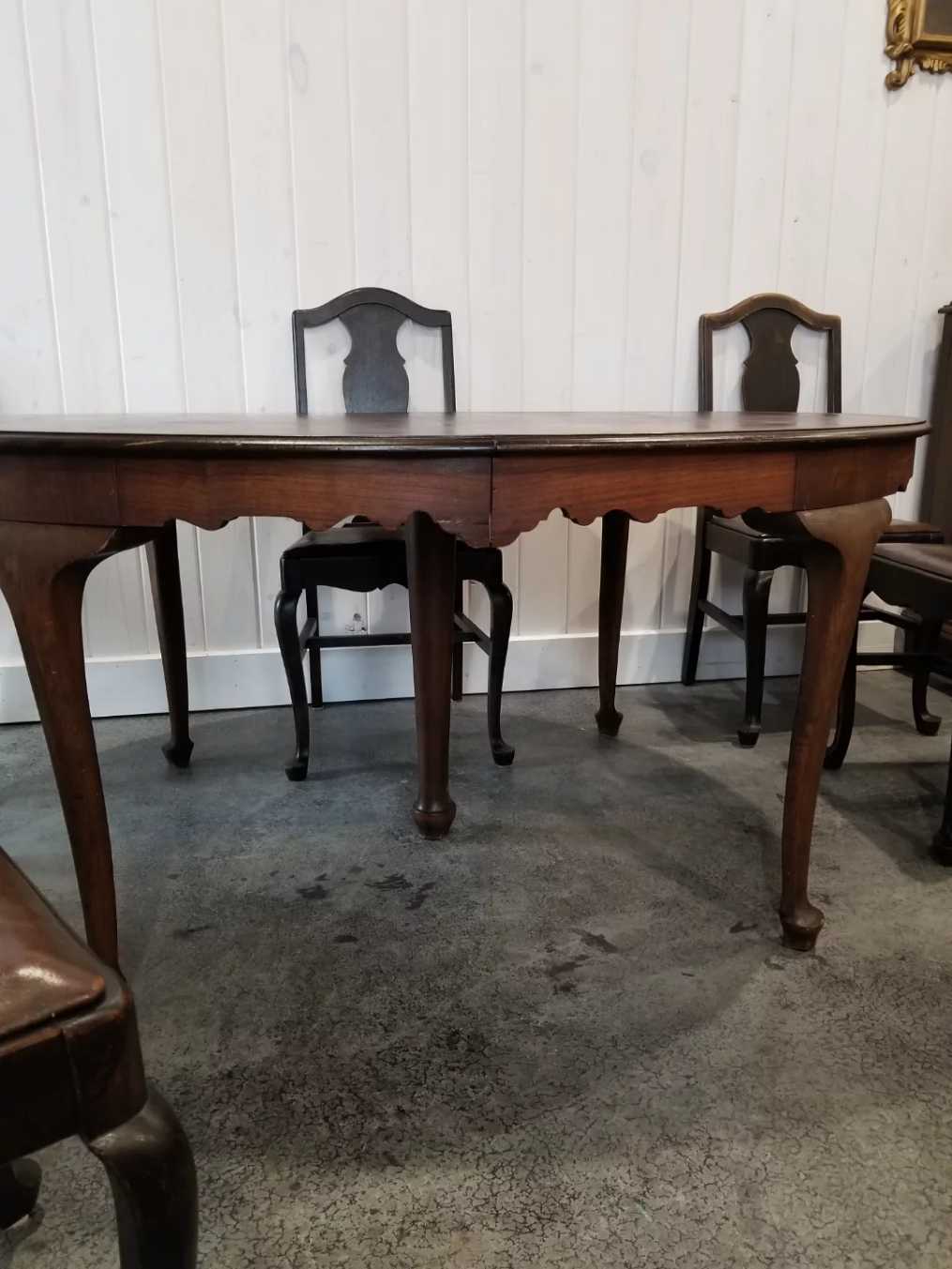 Oval Dining Table