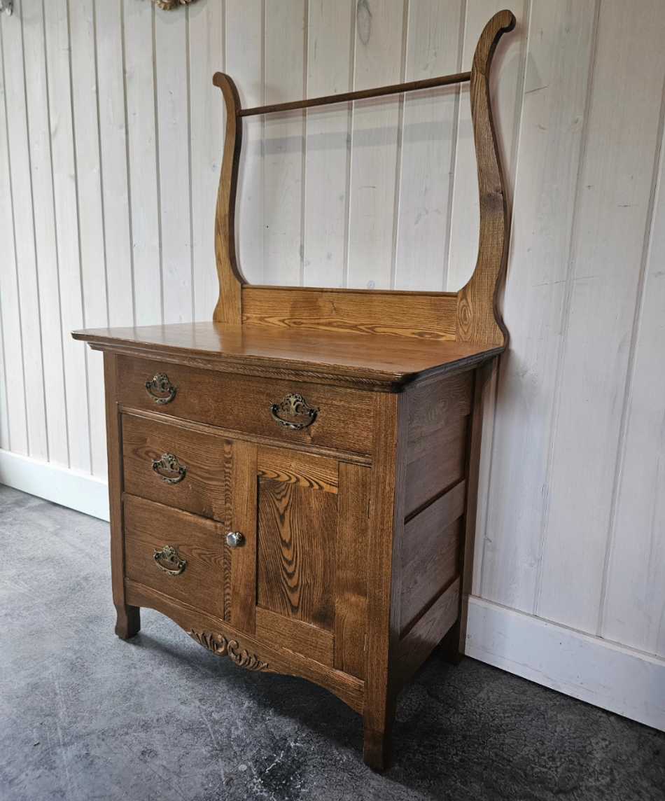 Wash stand