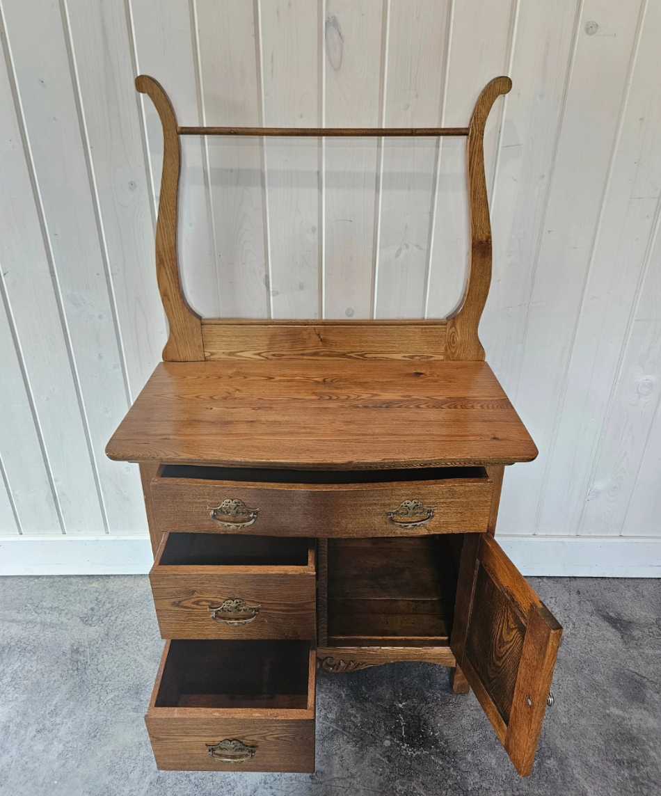 Wash stand