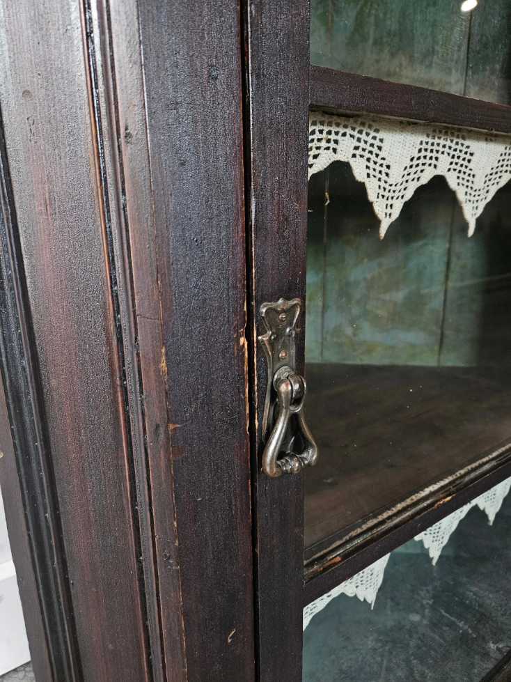 Mennoite Corner Wall Cabinet