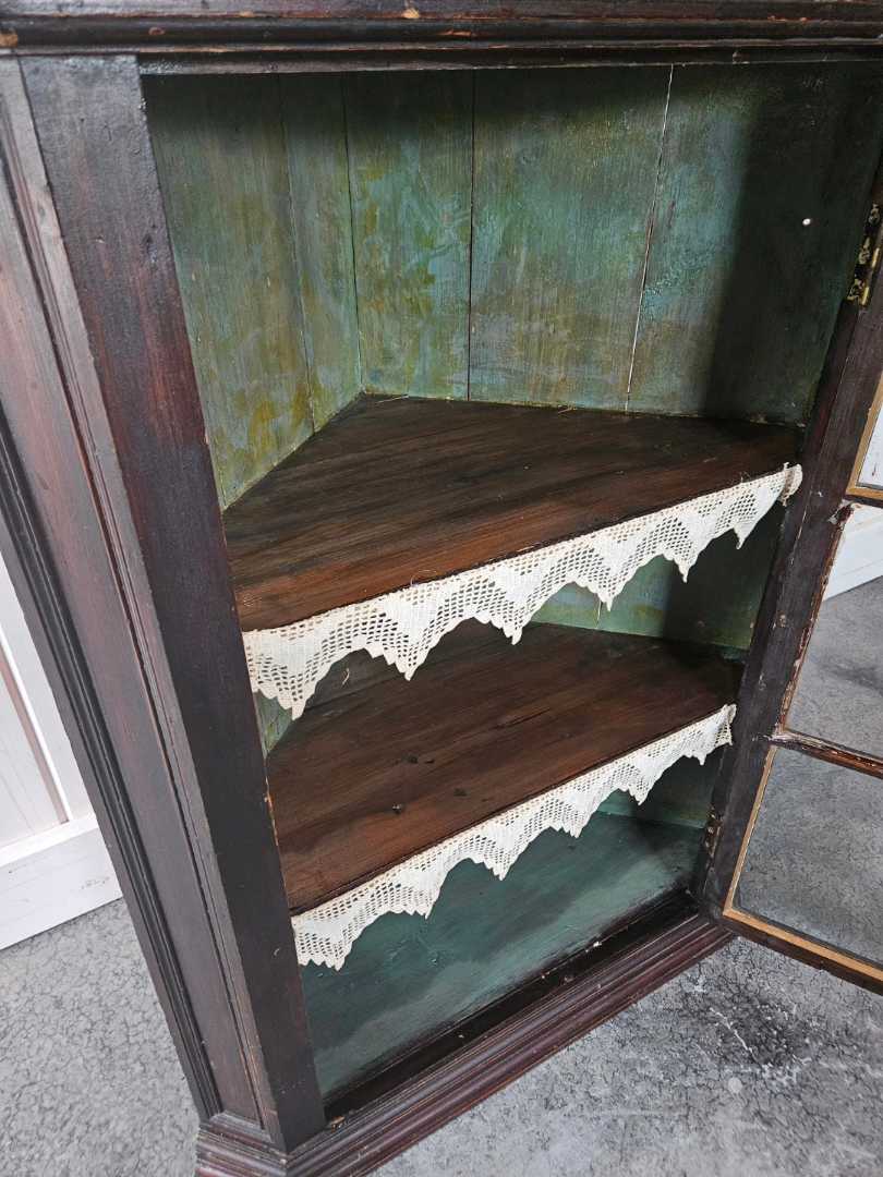 Mennoite Corner Wall Cabinet