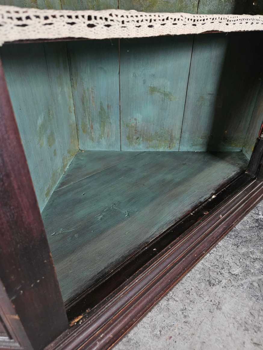 Mennoite Corner Wall Cabinet