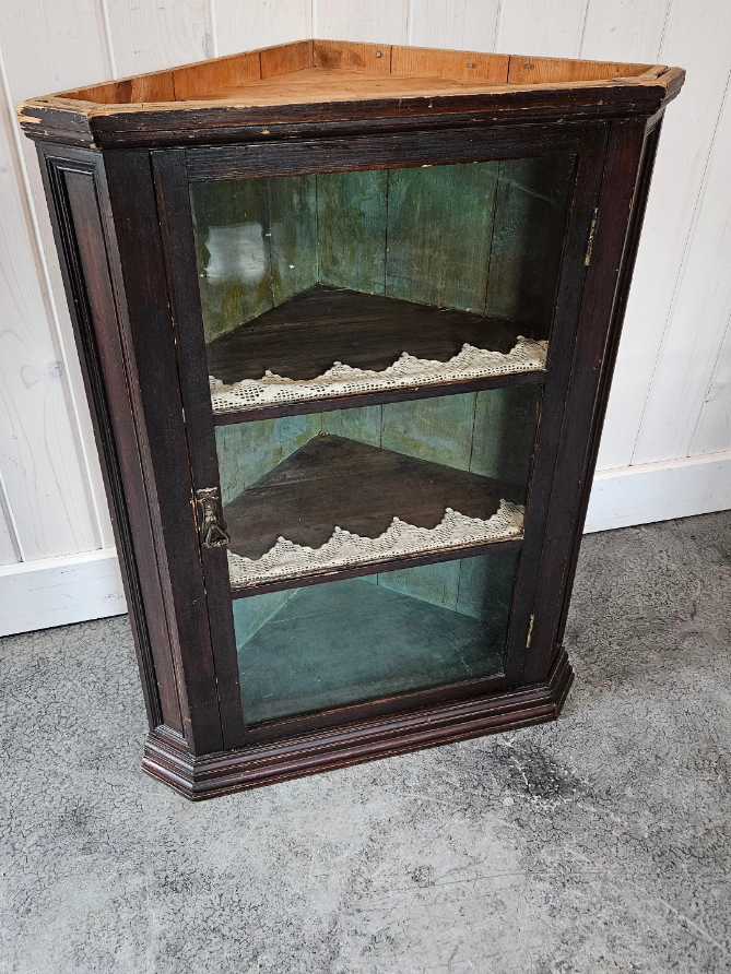 Mennoite Corner Wall Cabinet