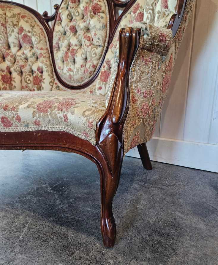 Victorian Settee (Loveseat)