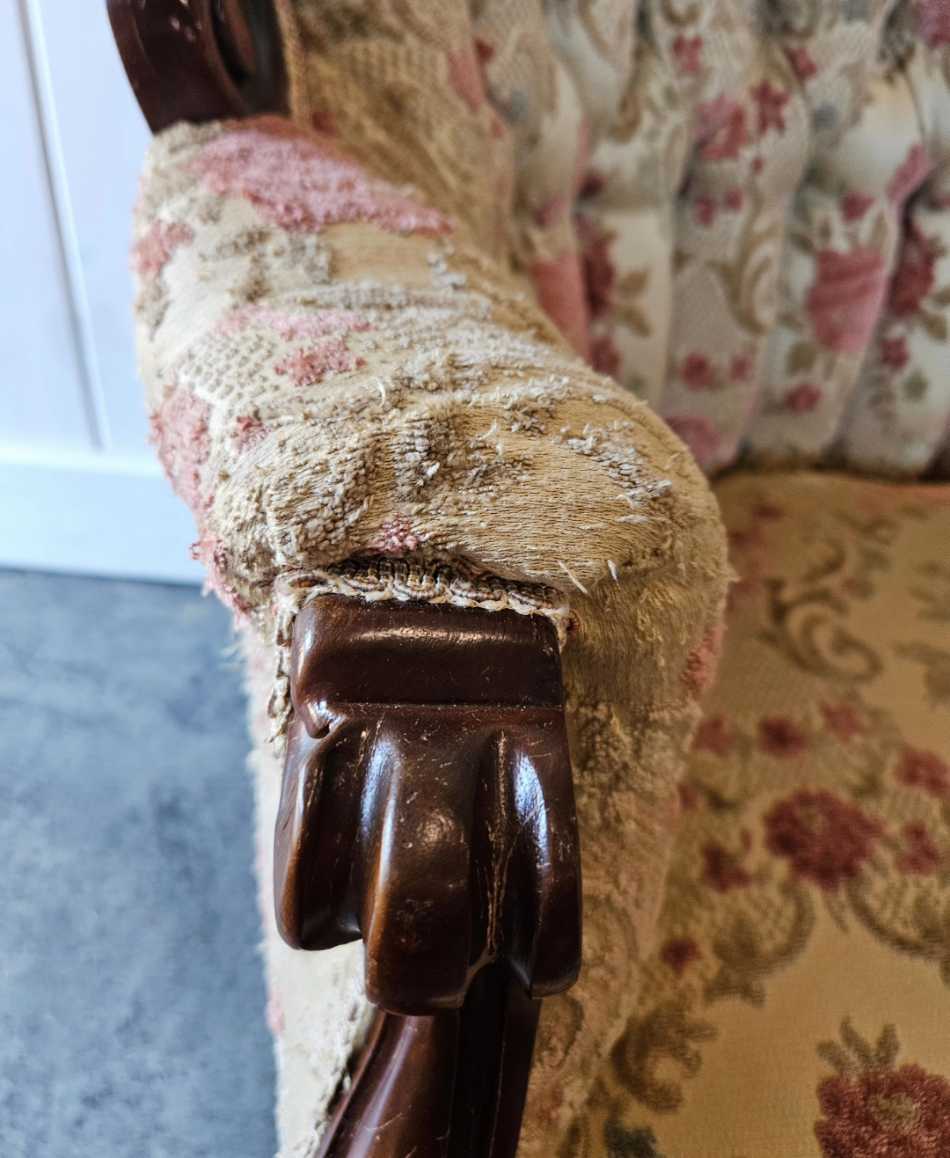 Victorian Settee (Loveseat)