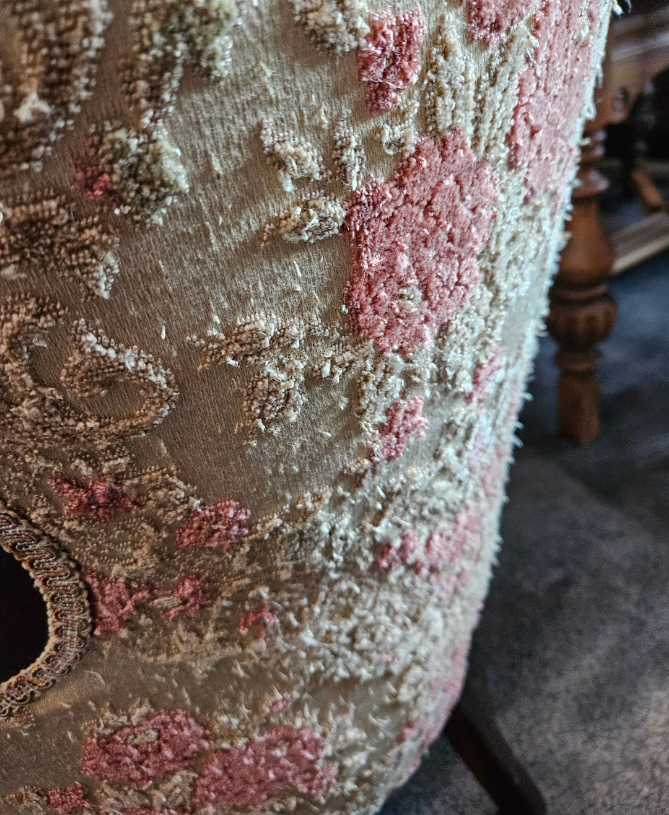 Victorian Settee (Loveseat)