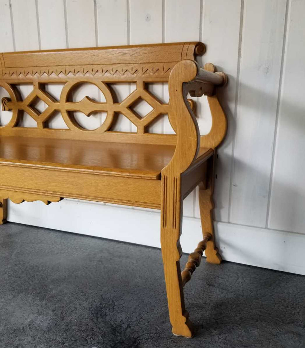 Oak Entrance Bench