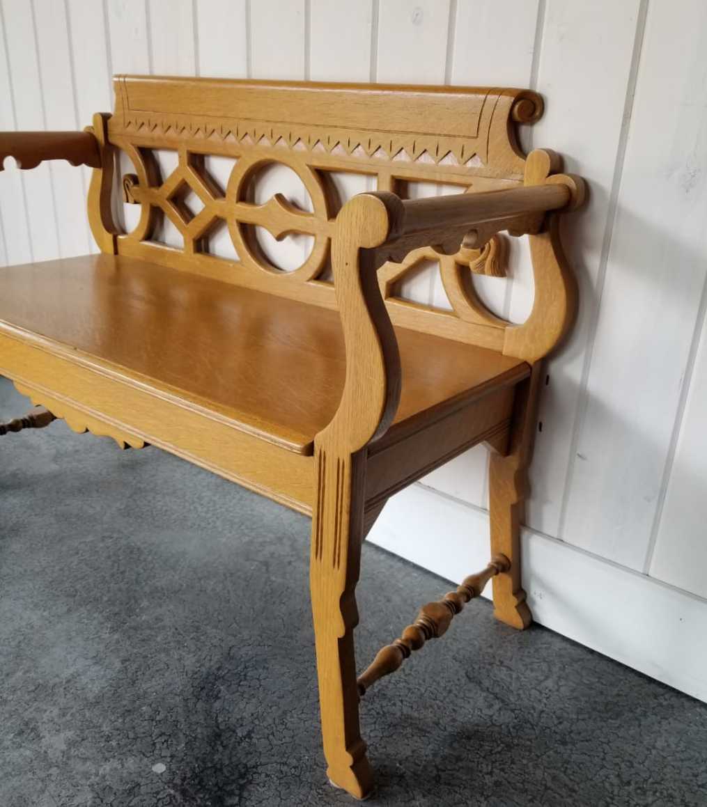 Oak Entrance Bench