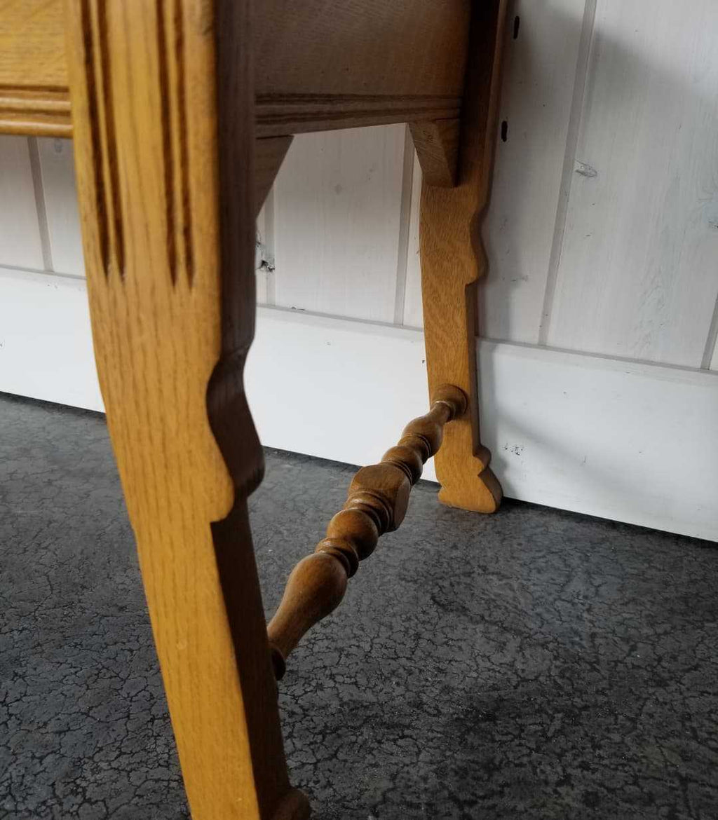 Oak Entrance Bench