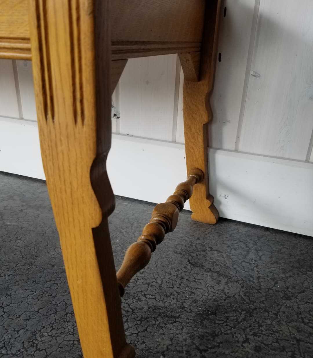 Oak Entrance Bench
