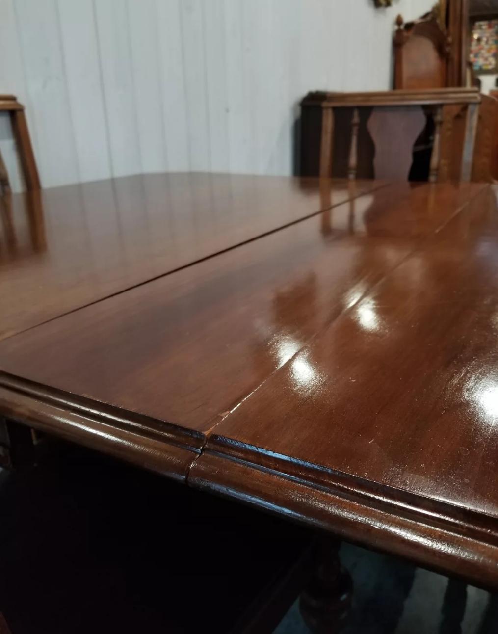 Knetchel Dining Set