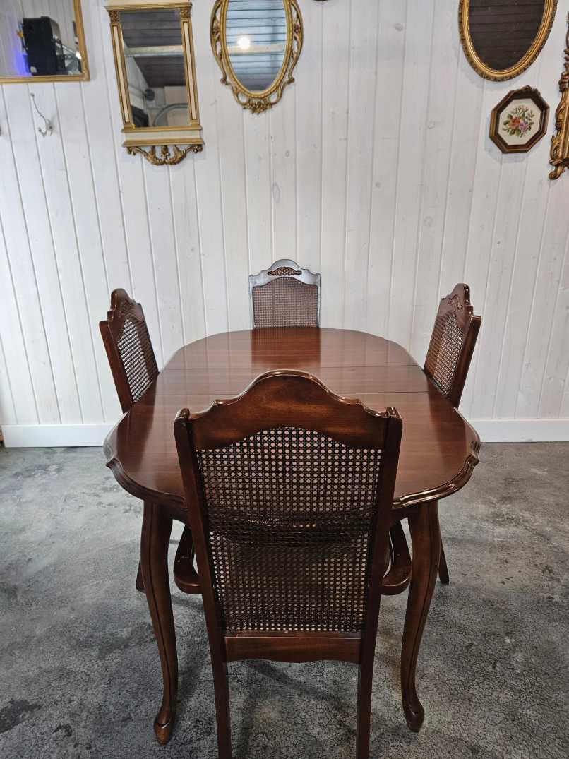 French Provincial Style Table with 4 Chairs