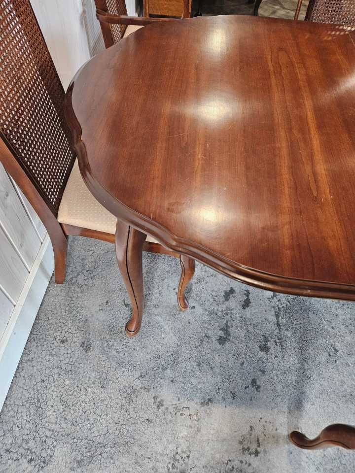 French Provincial Style Table with 4 Chairs