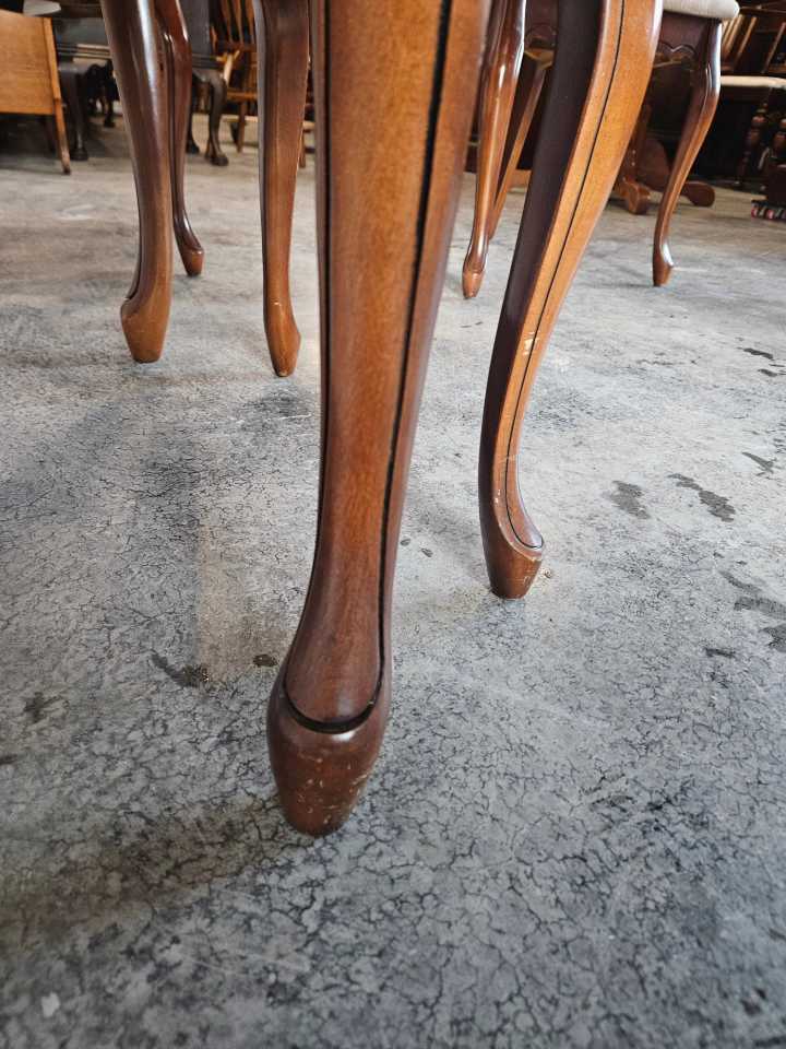 French Provincial Style Table with 4 Chairs