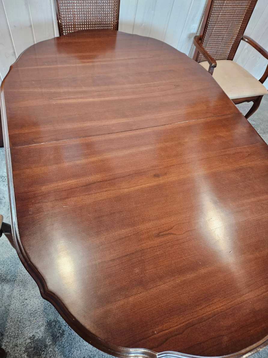 French Provincial Style Table with 4 Chairs