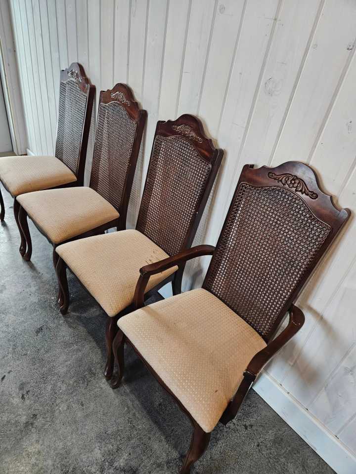 French Provincial Style Table with 4 Chairs