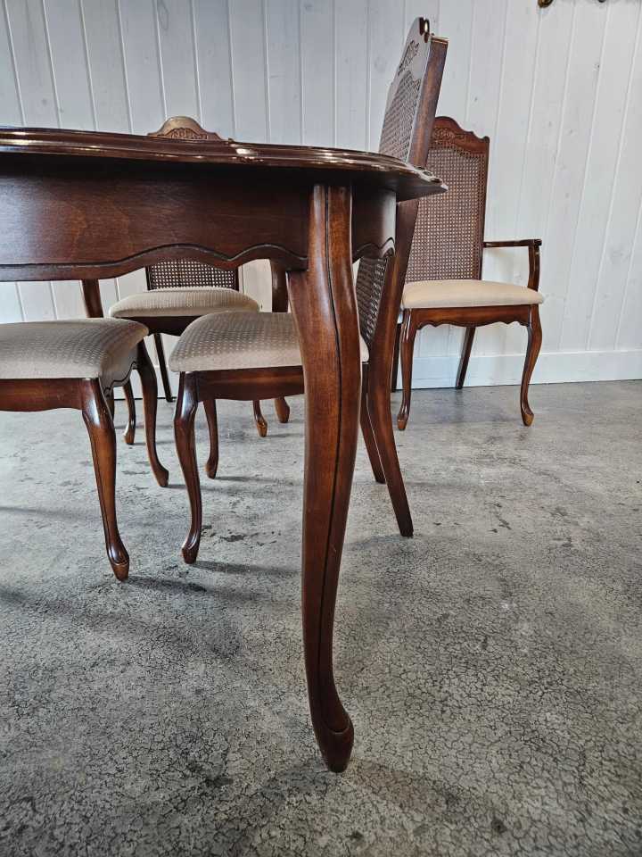 French Provincial Style Table with 4 Chairs
