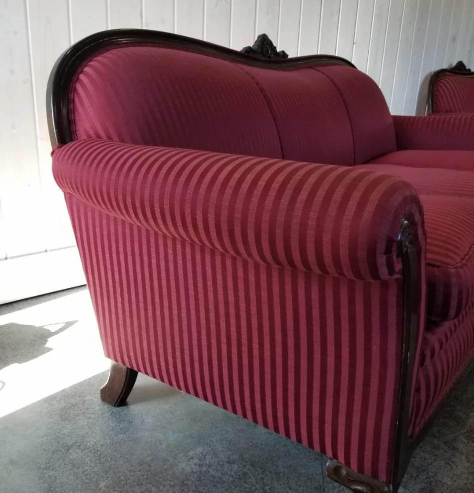 Deep Rose Victorian Style Sofa