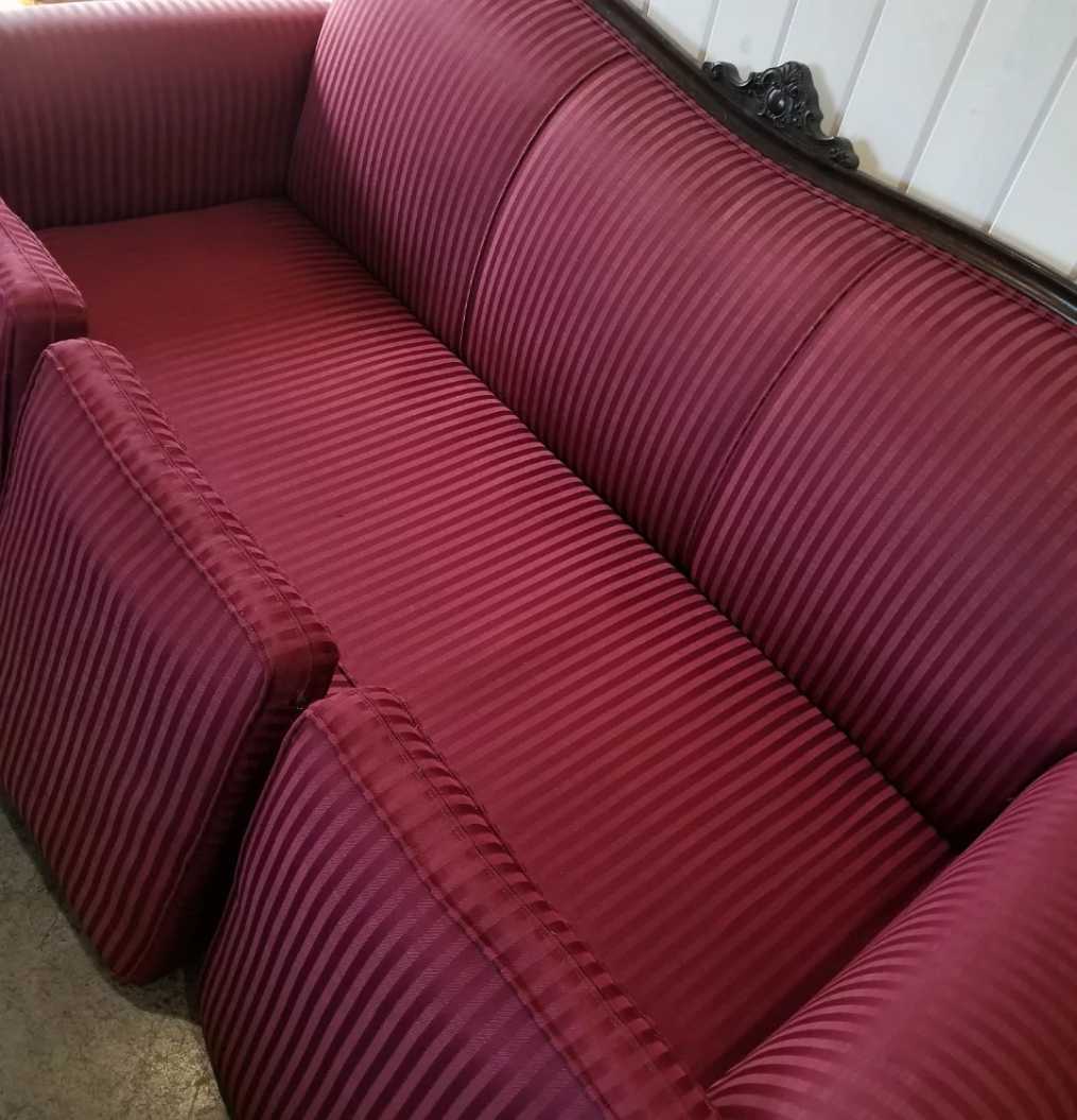 Deep Rose Victorian Style Sofa