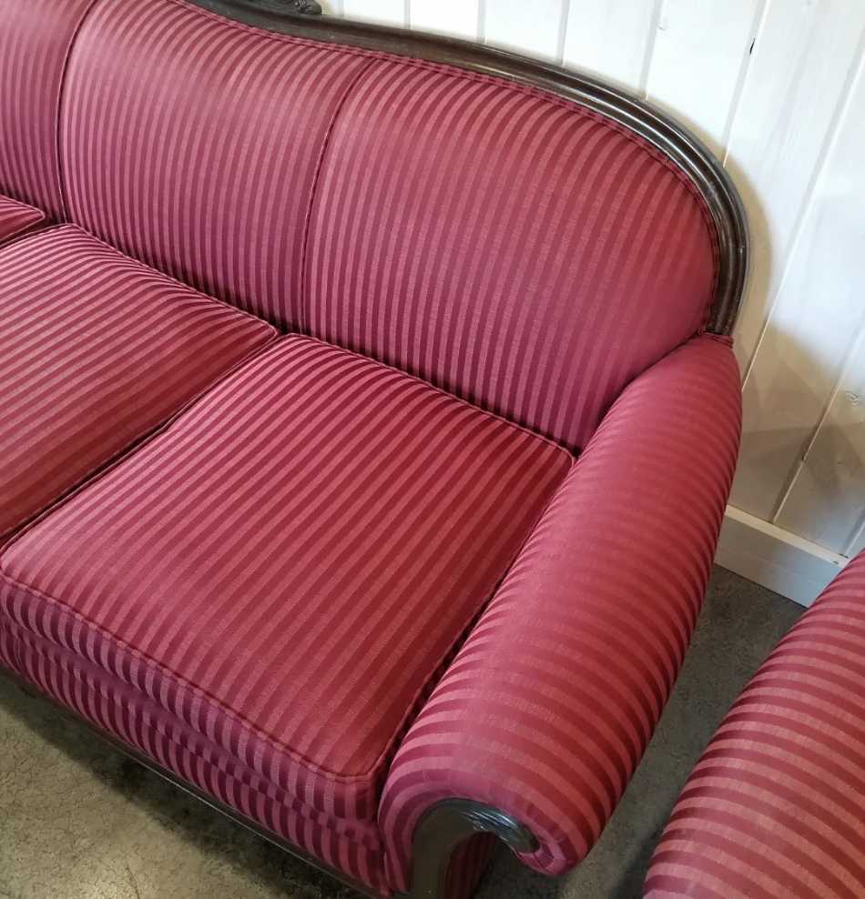 Deep Rose Victorian Style Sofa