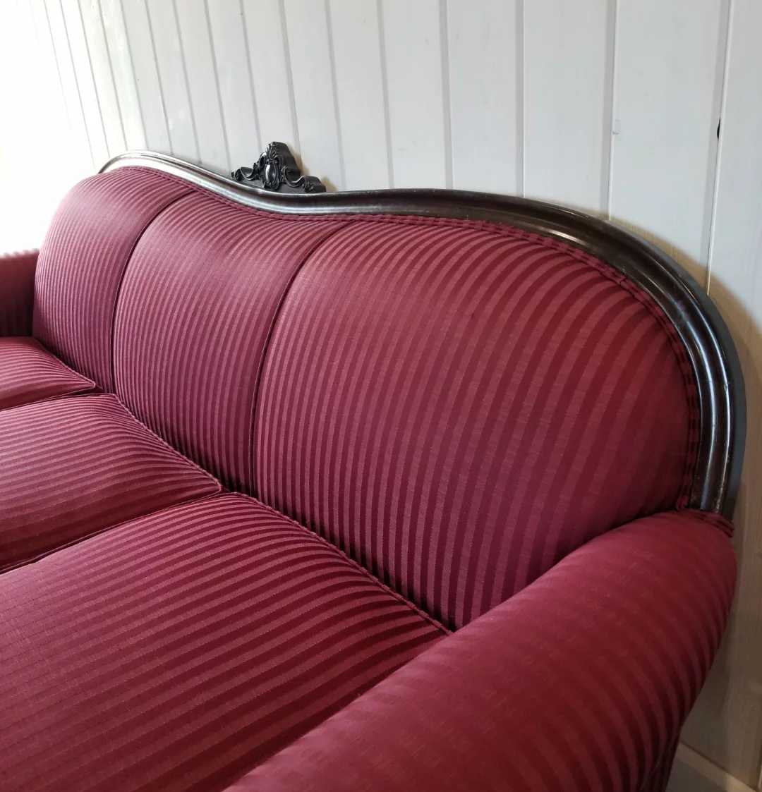 Deep Rose Victorian Style Sofa