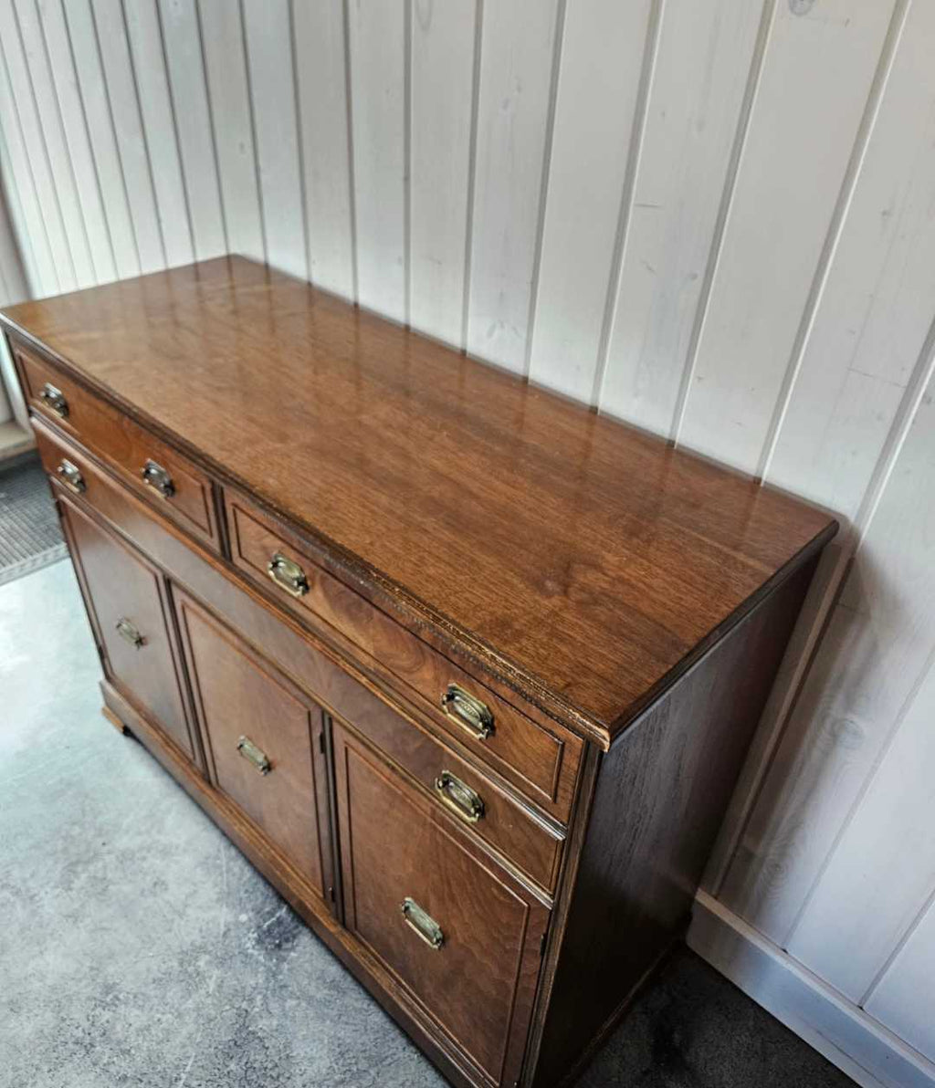 Buffet Cabinet