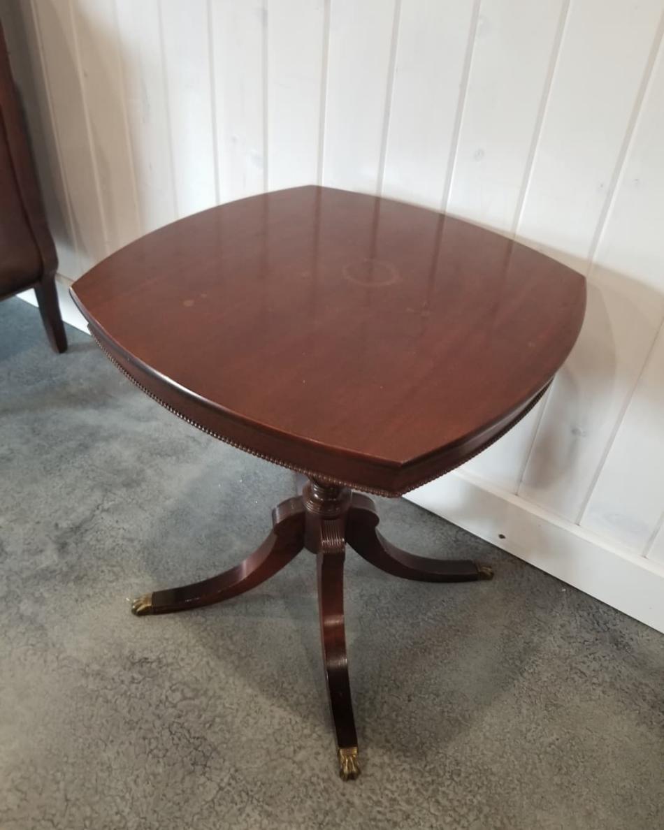 Delicraft Side Table