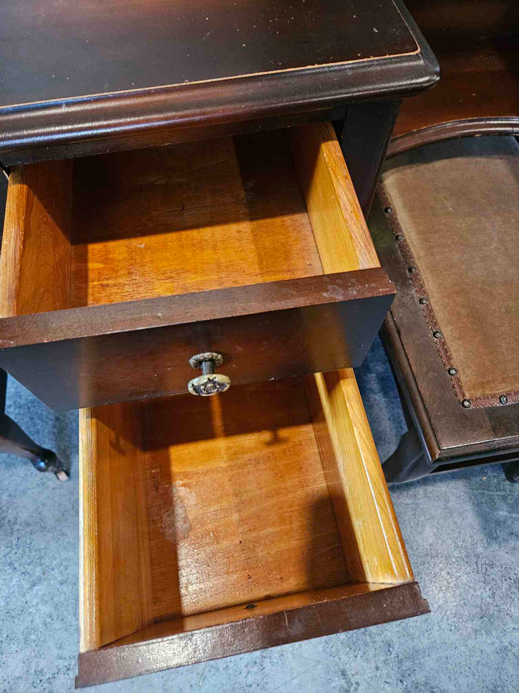 Vanity with 3 Way Mirror