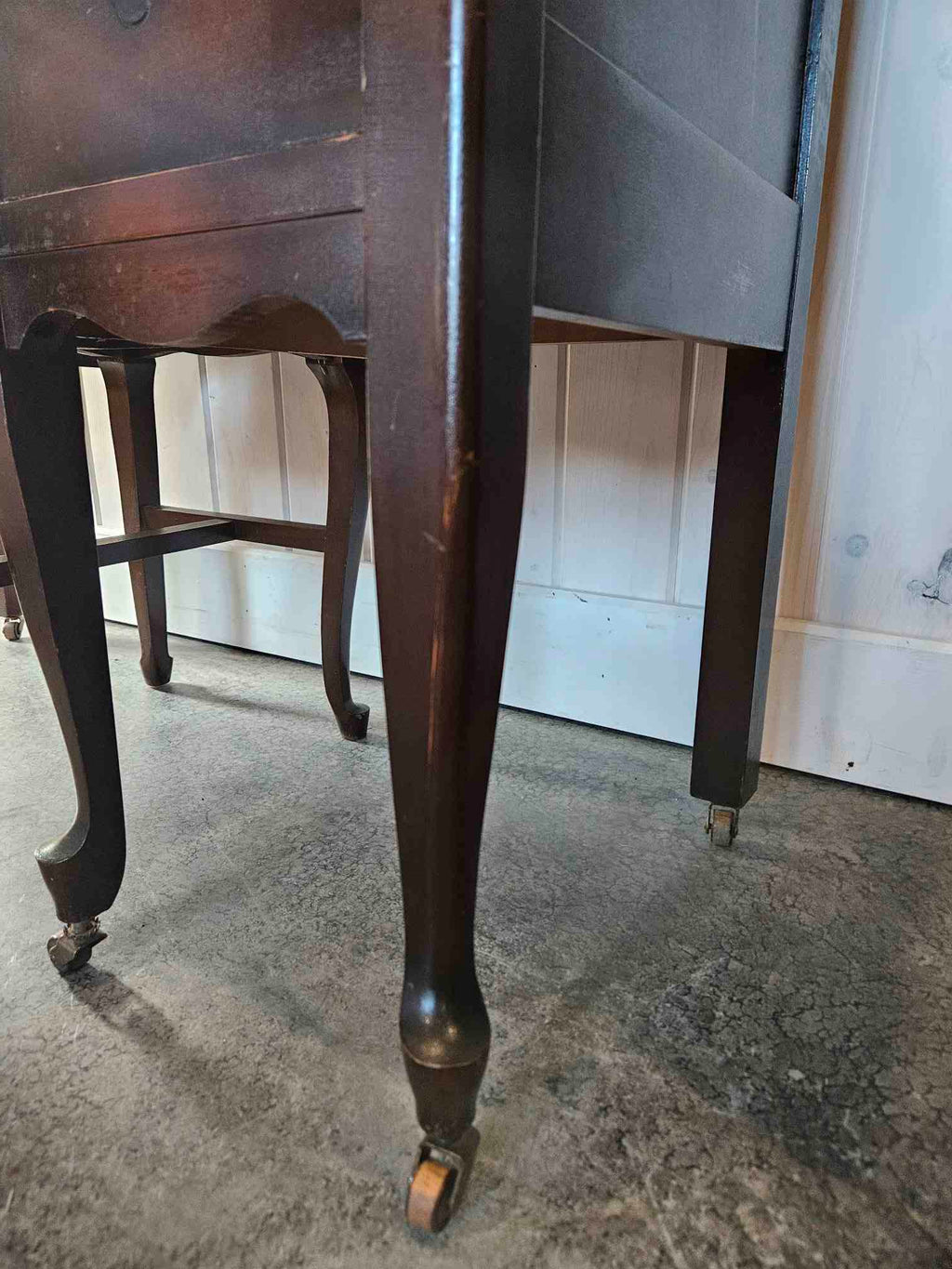 Vanity with 3 Way Mirror