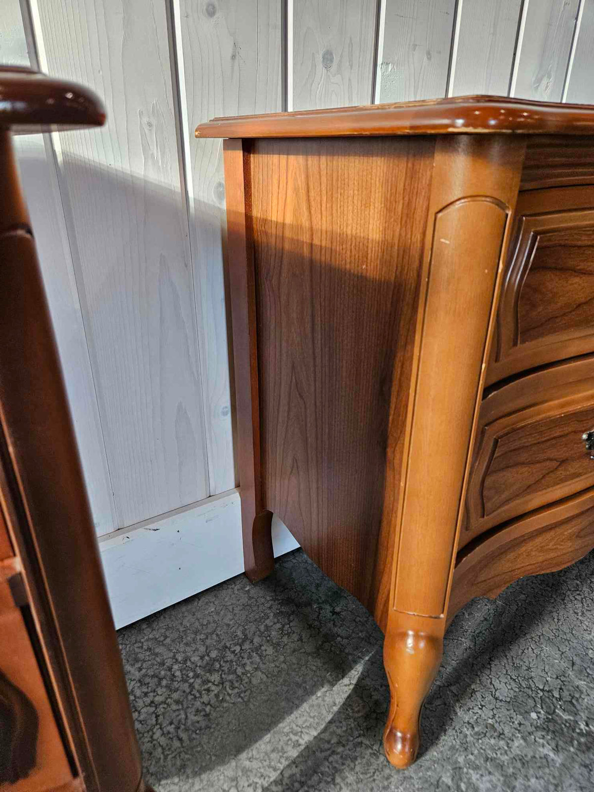 Victoriavilla Nightstands
