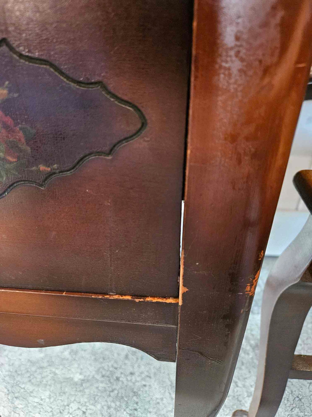 Vanity with 3 Way Mirror