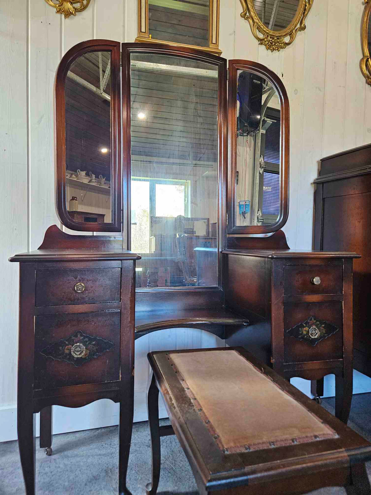 Vanity with 3 Way Mirror