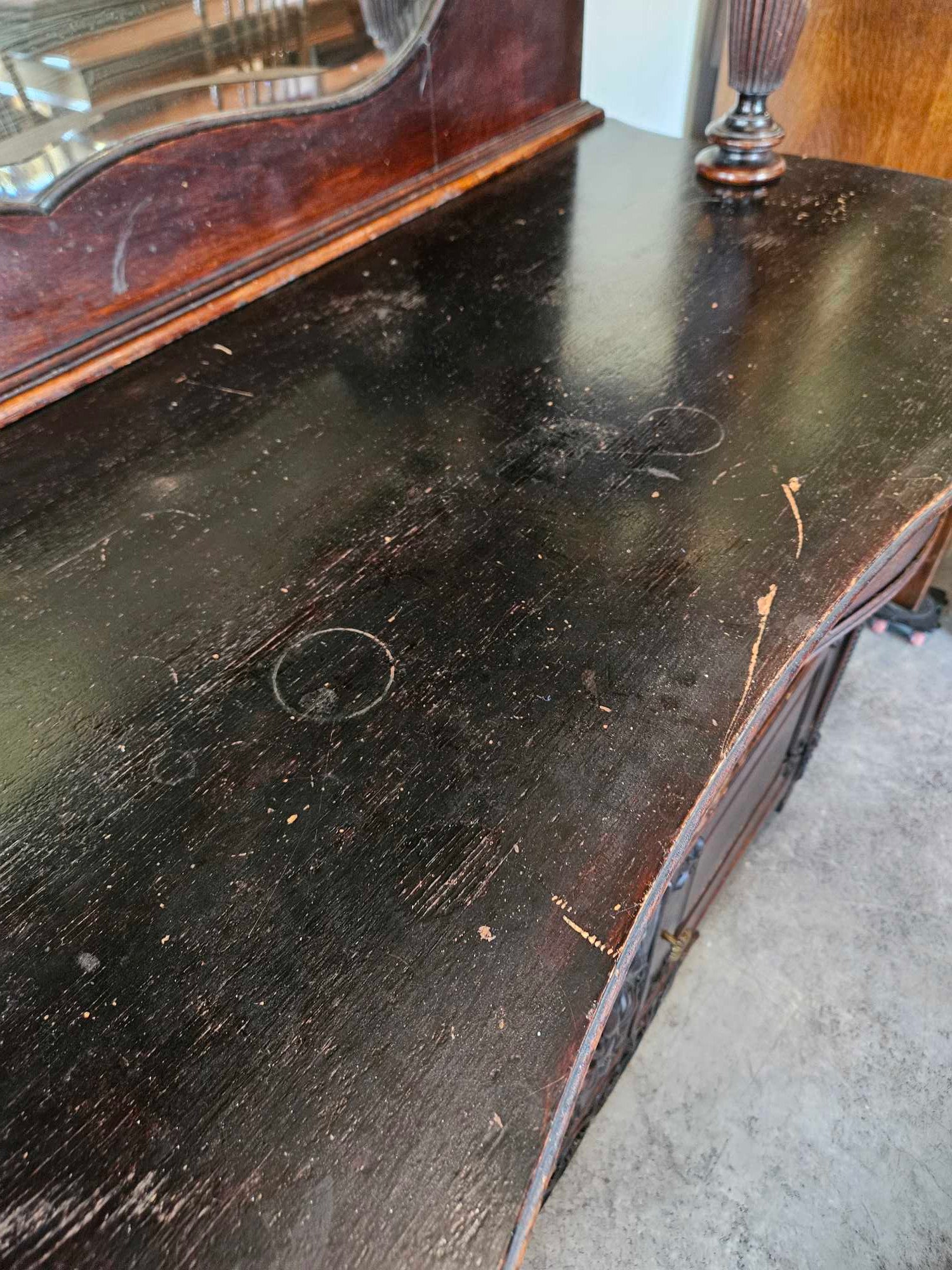 Buffet with Hutch
