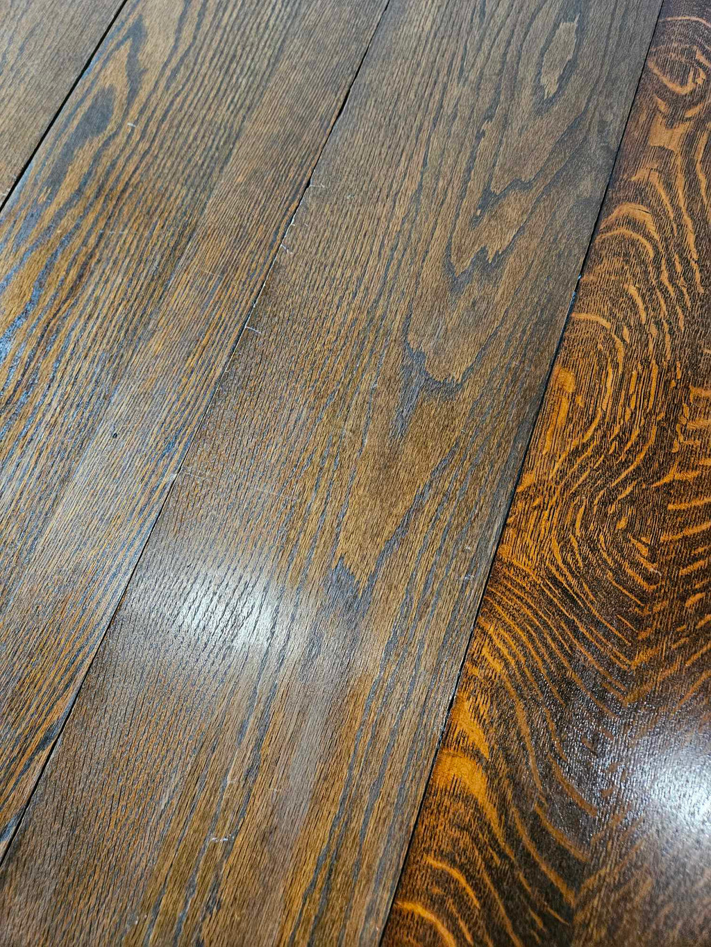 Round Dining Table