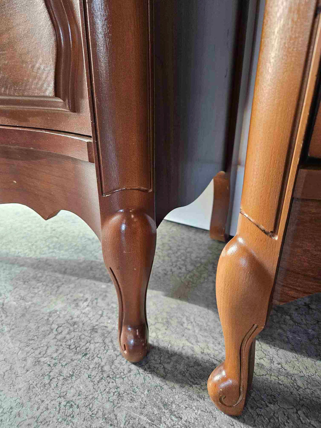 Victoriavilla Nightstands
