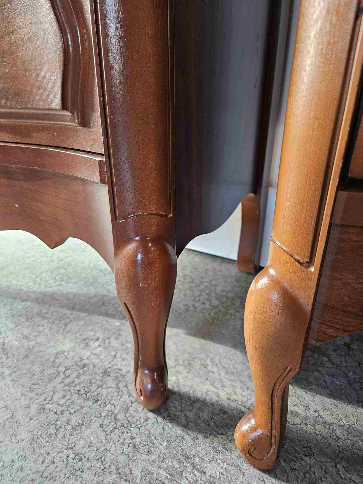 Victoriavilla Nightstands