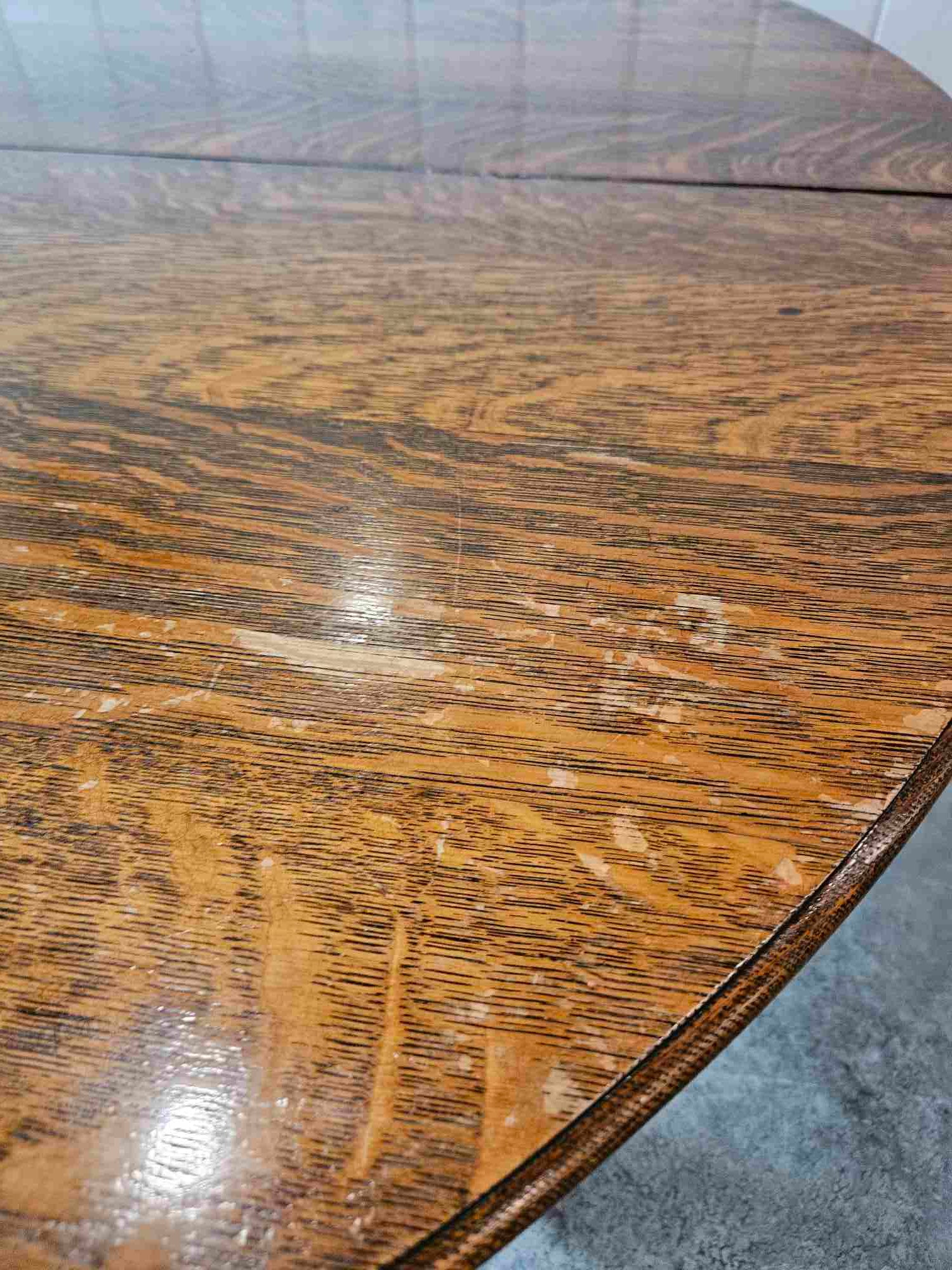Round Dining Table