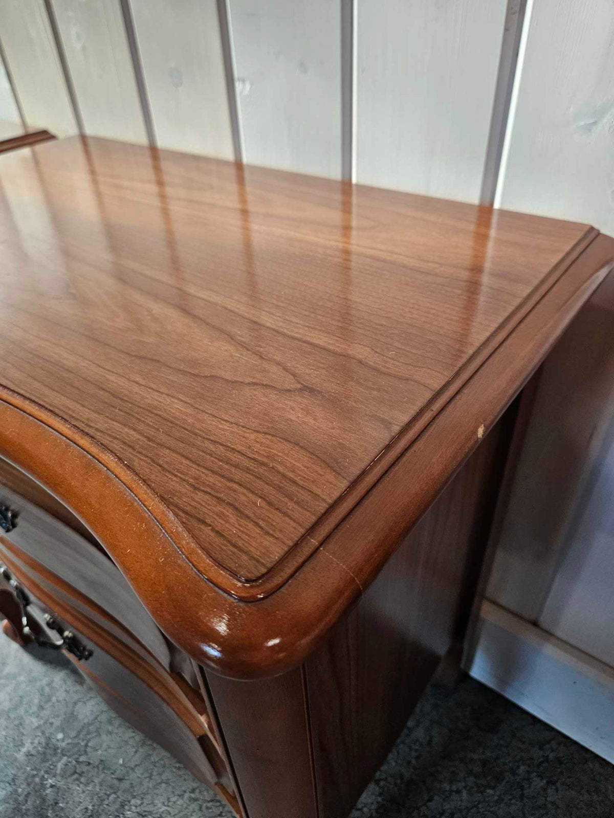 Victoriavilla Nightstands