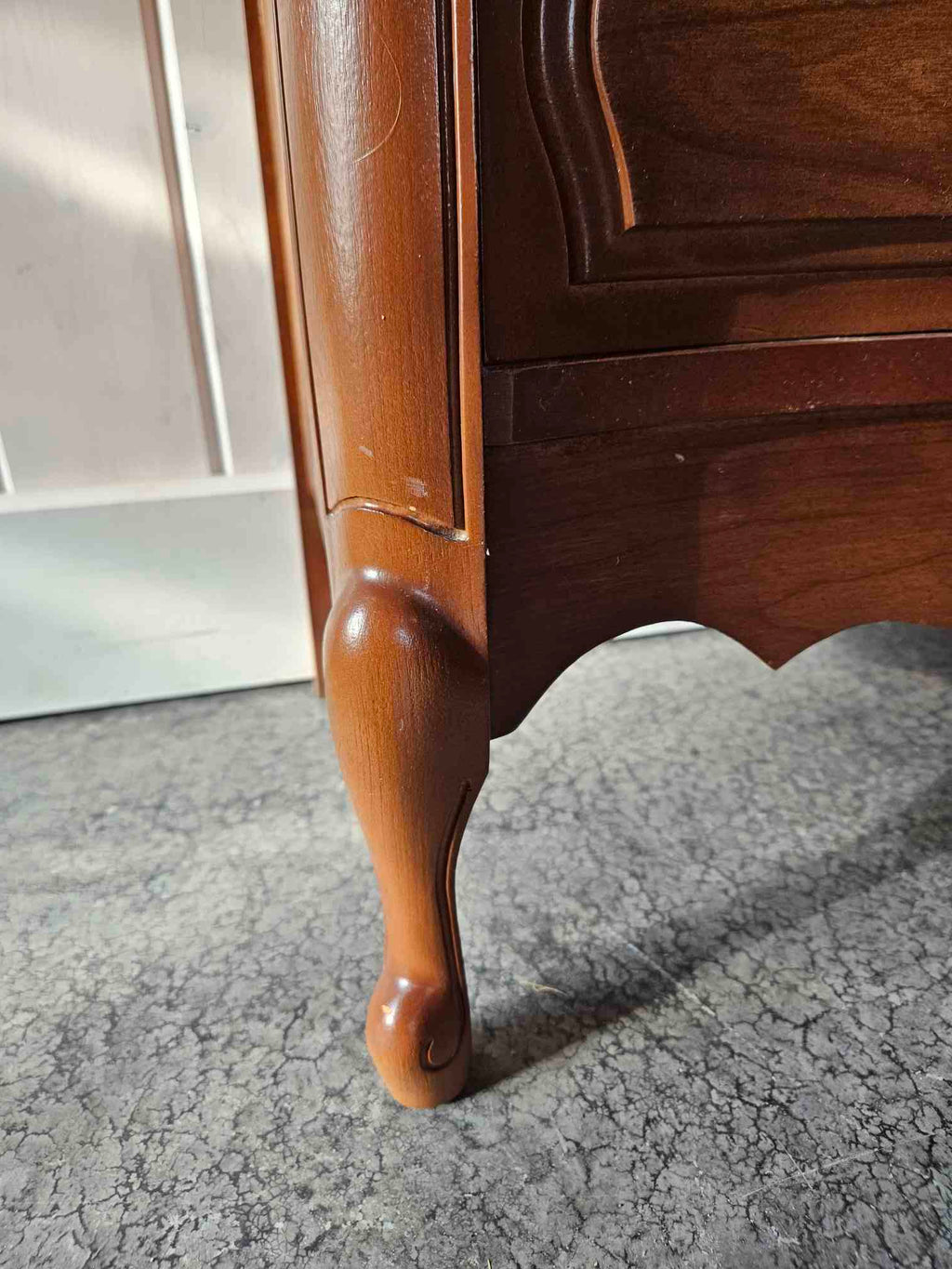 Victoriavilla Nightstands