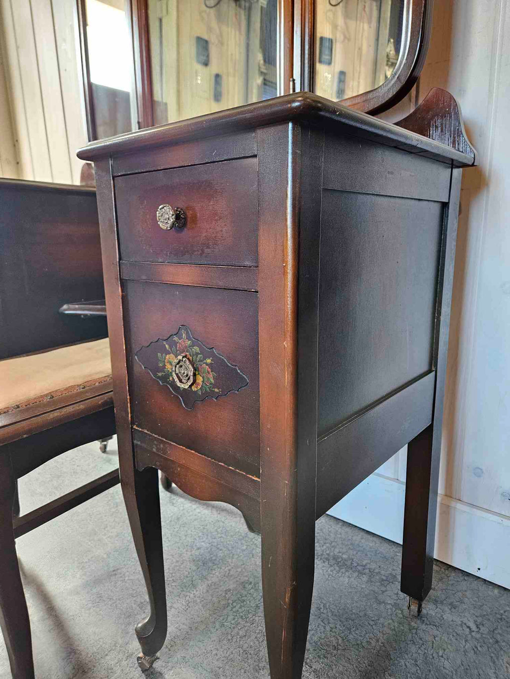 Vanity with 3 Way Mirror